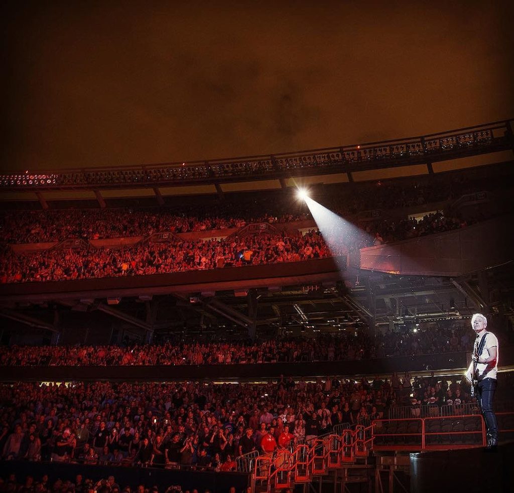 u2