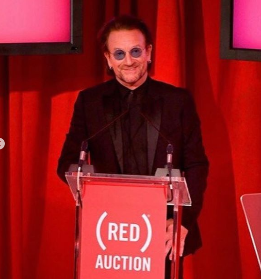 bono_red_auction