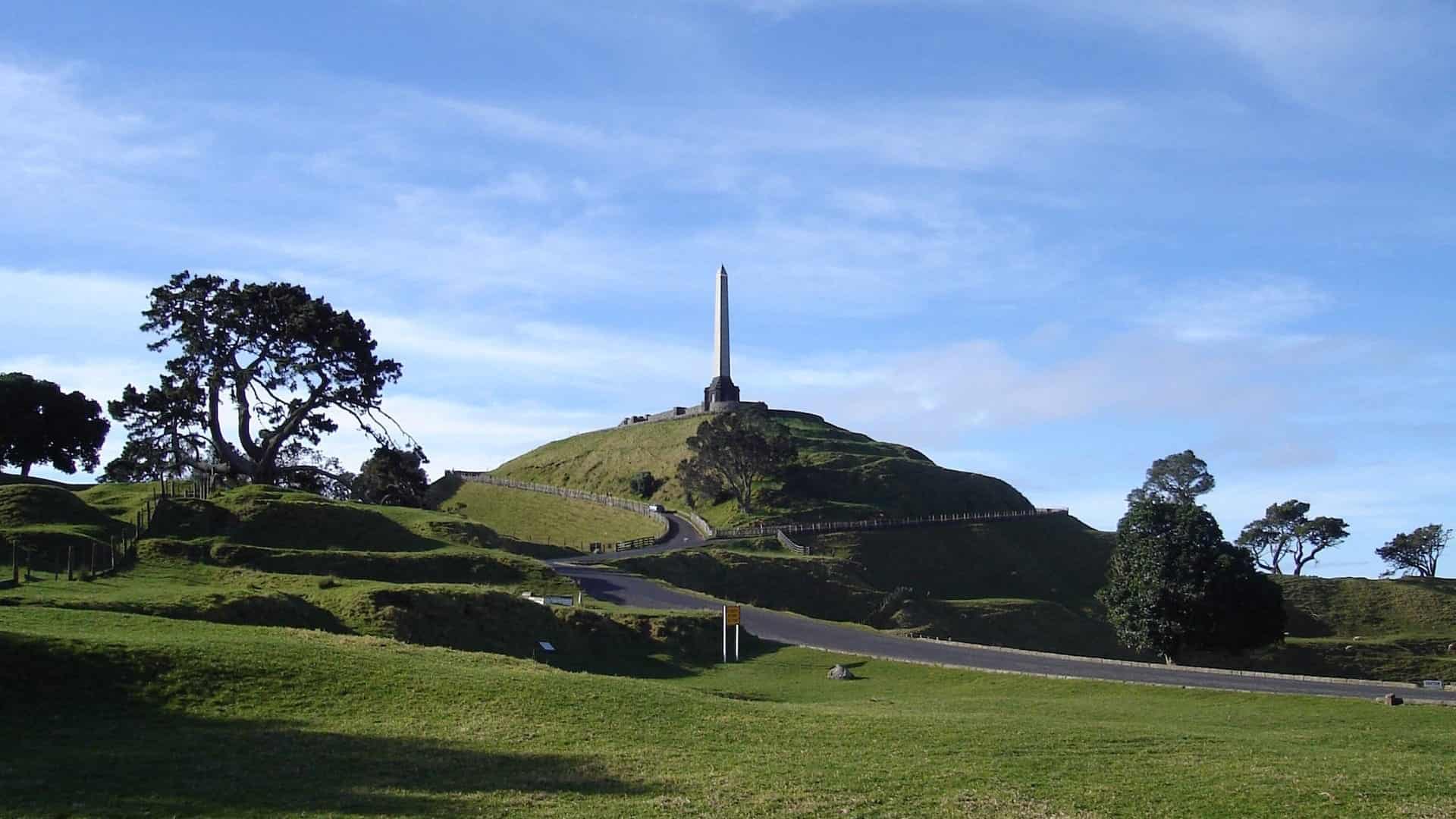 auckland_one_tree_hill_bg_wiki